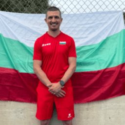 Михаил Атанасов