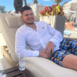 Миле Жечков
