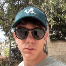 Християн Николов